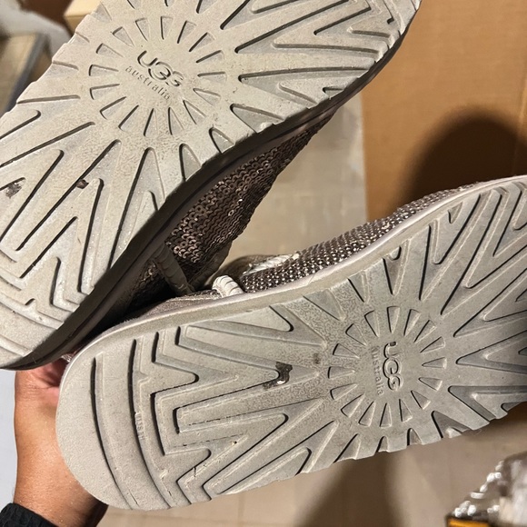 Sequin UGG boots - Picture 2 of 3